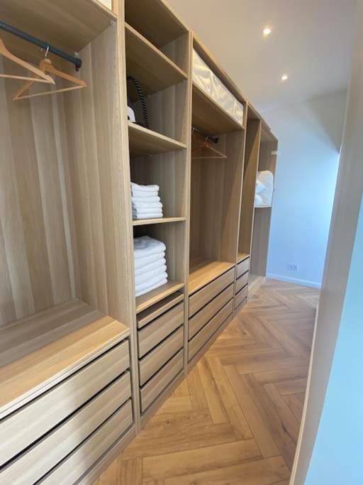 Appart Hotel Deluxe Strasbourg Centre avec Parking Privé Exteriör bild